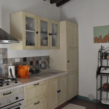 Casa Vacanze "Nonna Vela" Petroio Eksteriør billede