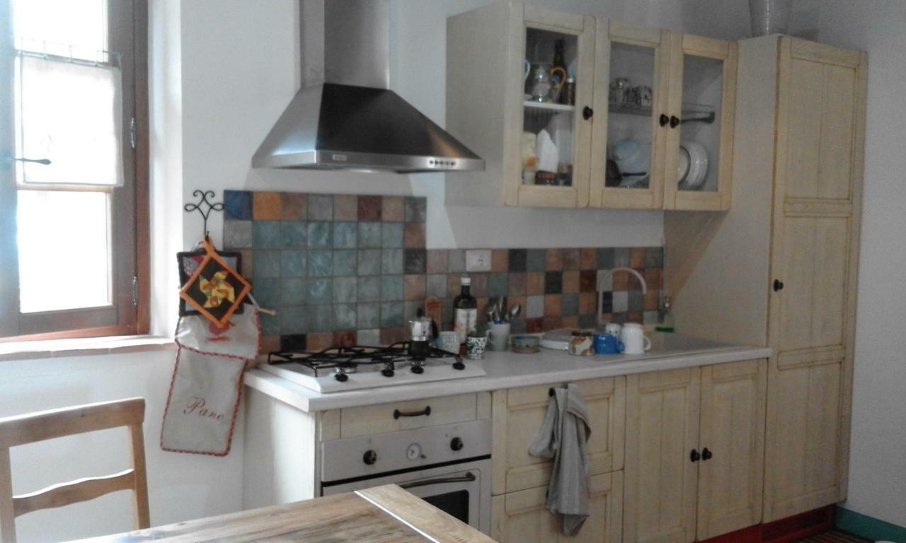 Casa Vacanze "Nonna Vela" Petroio Eksteriør billede